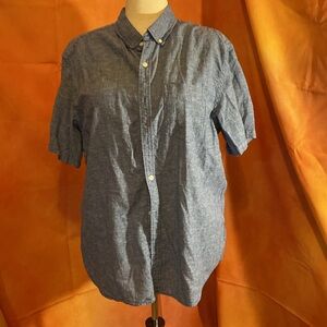 Old Navy size, large, button-down, short sleeve shirt. Thin stripes.